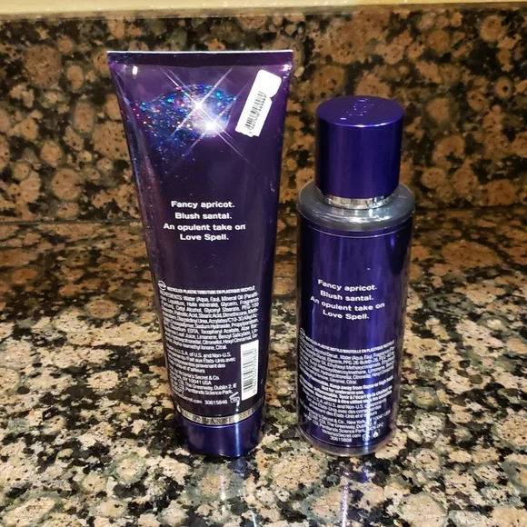 Victoria's Secret Love Spell LUXE fragrance lotion and mist - Picture 2 of 4